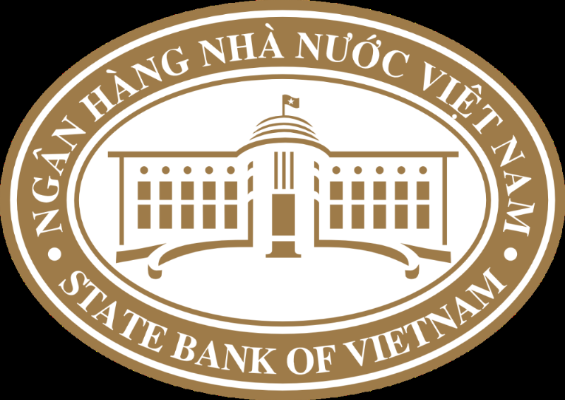 Hình ảnh minh họa doanh nghiệp đang làm việc với nhân viên ngân hàng về hồ sơ vay vốn, biểu thị quá trình tiếp cận tín dụng